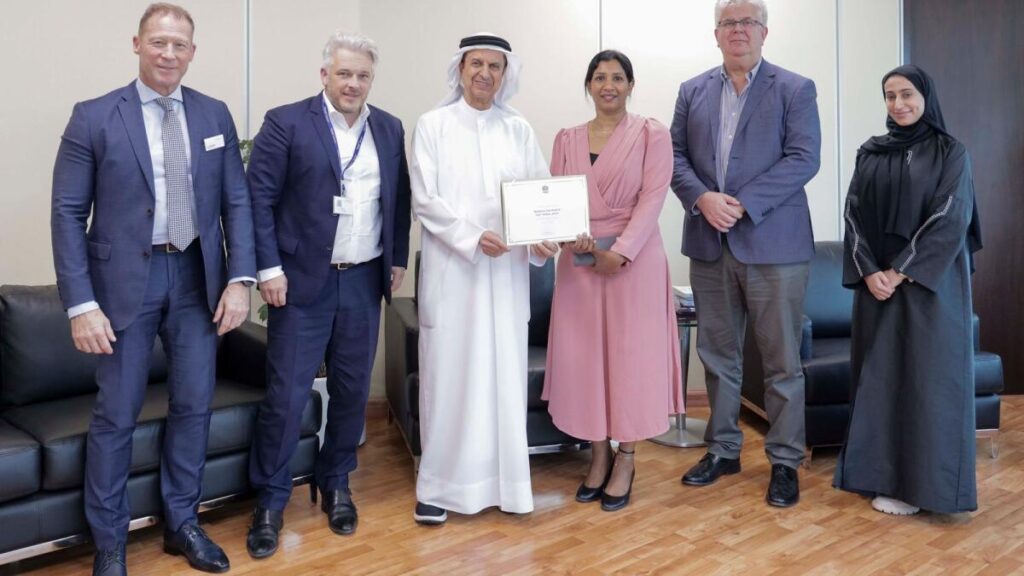 ميديكلينيك مستشفى المدينة يصبح أول مستشفى خاص في الإمارات العربية يحصل على شهادة مبادرة المستشفيات الصديقة لسلامة المرضى
